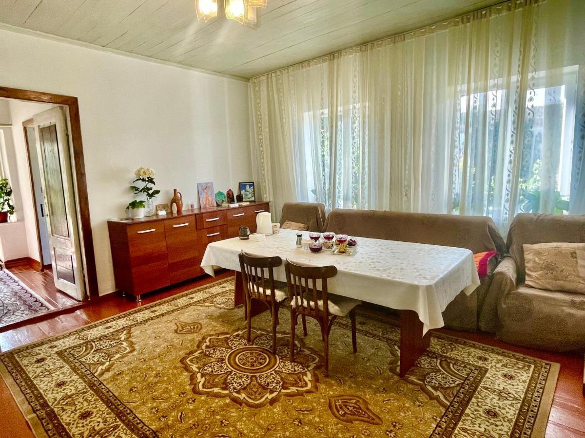 Gulnara Guest House Ysyk-Köl 외부 사진